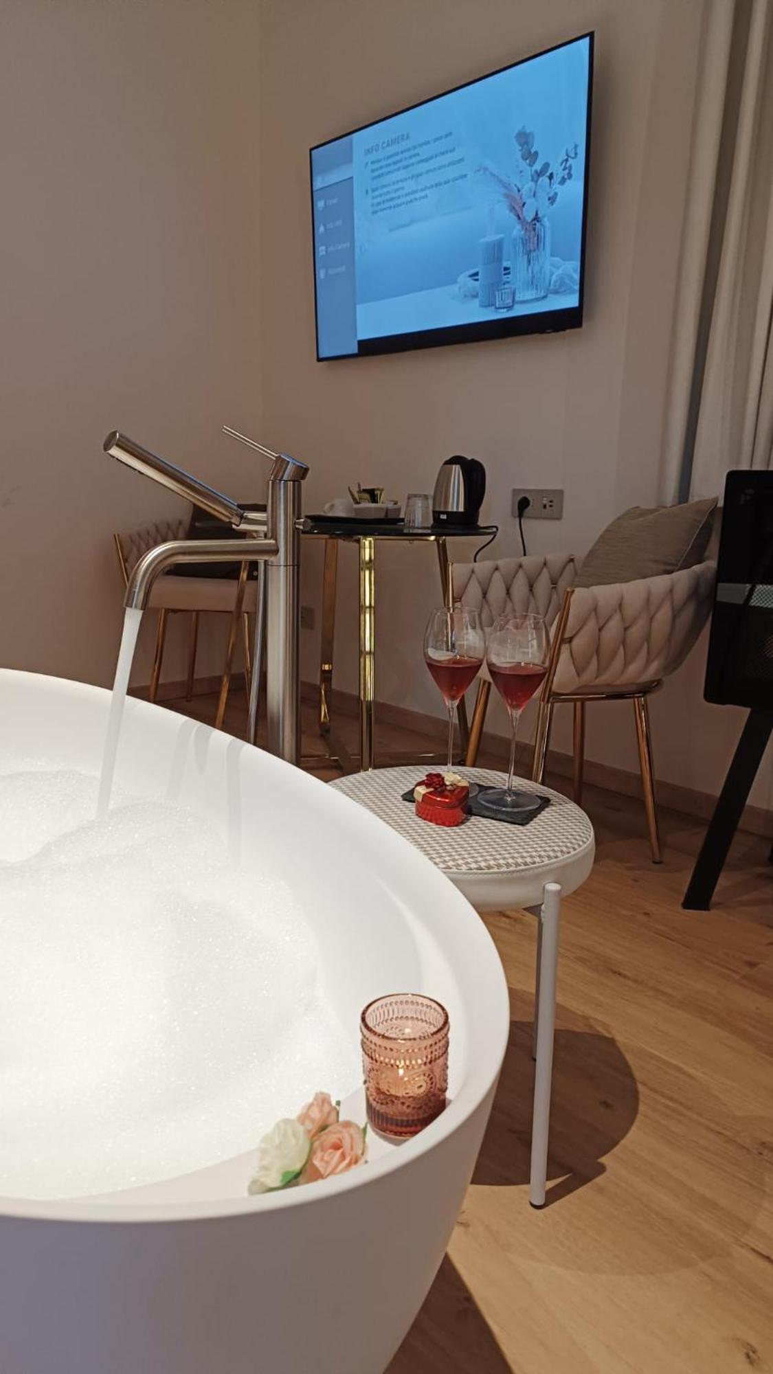 Hotel Villa Cuserina 카노비오 외부 사진